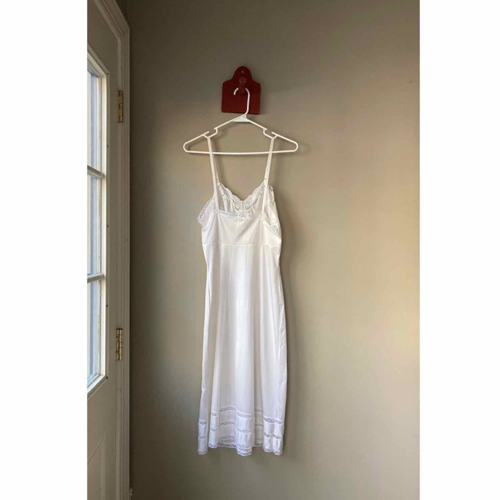 Vintage Adonna White Lace Slip Nightgown 34 - Picture 4 of 6